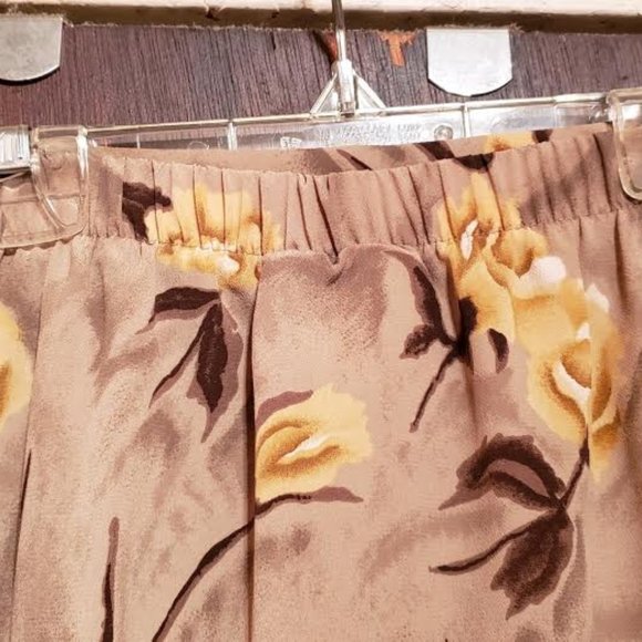 Skirt Floral - Picture 4 of 6